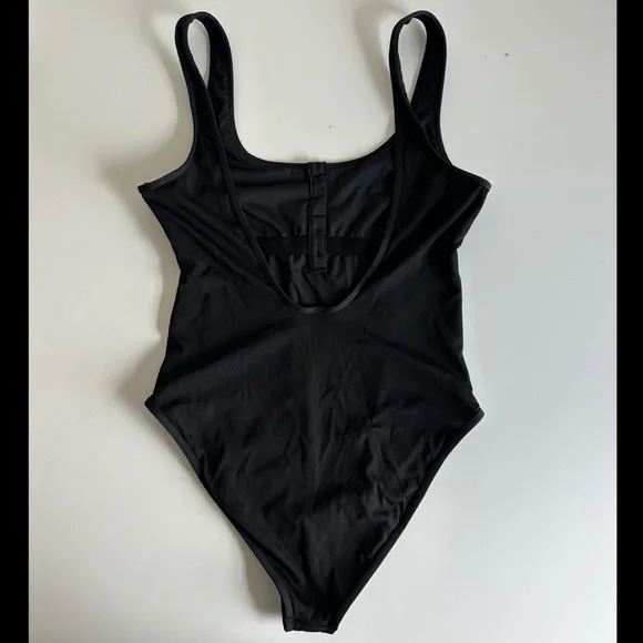 AVAILABLE - Float On New without Tags Onepiece Ribbed L Space swimsuit - Picture 4 of 7
